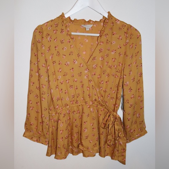 Lucky brand | floral V neck Wrap Size small new - Picture 2 of 5